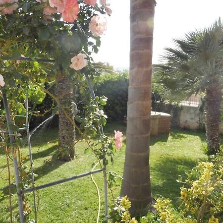 Appartamento In Villa A 100 Metri Dal Mare Fontane Bianche Ngoại thất bức ảnh